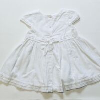 Robe blanche sequins et broderies DPAM – 18M