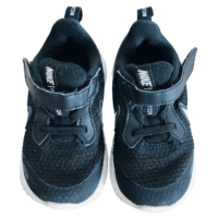 Baskets noires NIKE – 22