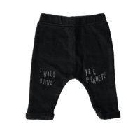 Pantalon noir ‘I will save the planet ‘ KIABI – 3M